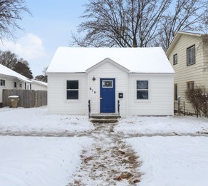 Residentialhouse for sale picture with an address of  614 Maple Street in Chippewa Falls and a list price of 194900