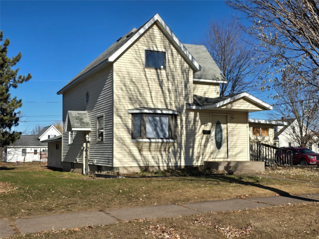623 E Miner Avenue, Ladysmith, WI — photo 29