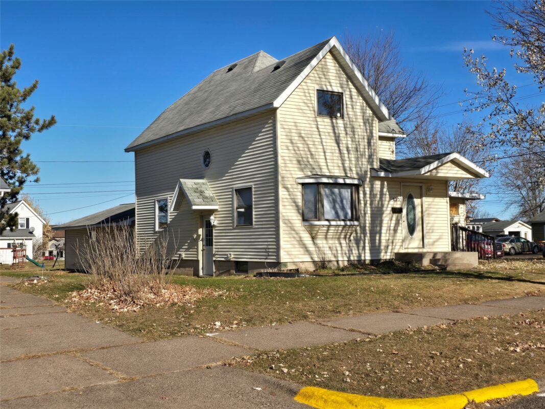 623 E Miner Avenue, Ladysmith, WI — photo 30