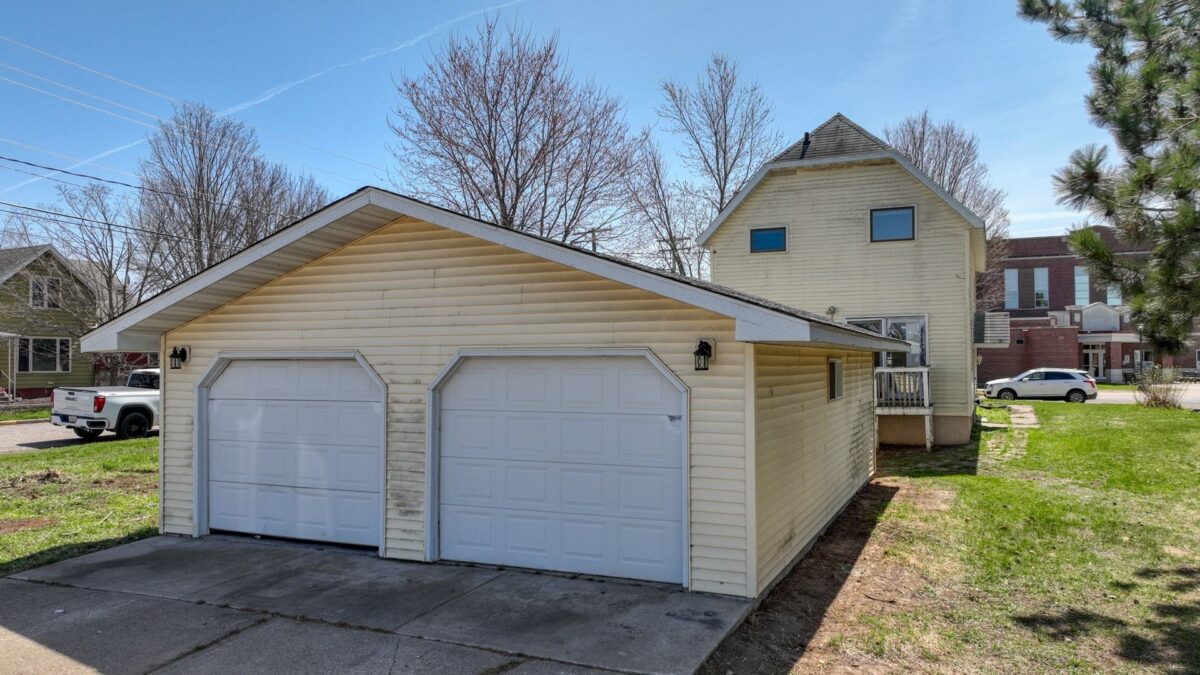 623 E Miner Avenue, Ladysmith, WI — photo 33