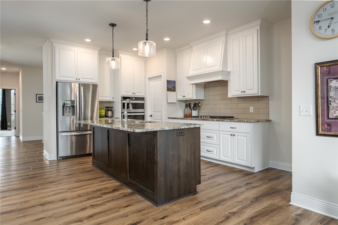 637-Maple-New-Richmond-WI-54017-3