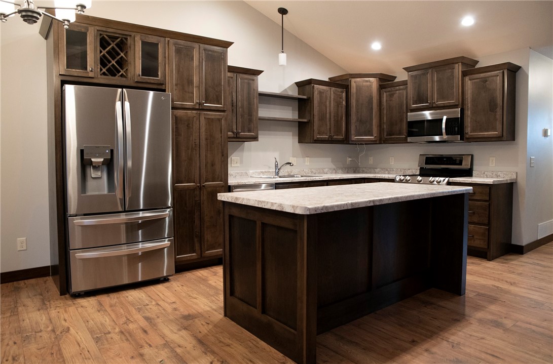 6376-Wilder-Eau-Claire-WI-54703-1