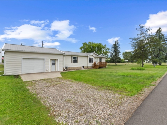 Residentialhouse for sale picture with an address of  713 Center Street in Chetek and a list price of 190000