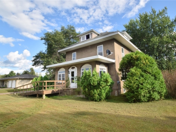 Residentialhouse for sale picture with an address of  7355 Main Street in Webster and a list price of 159000