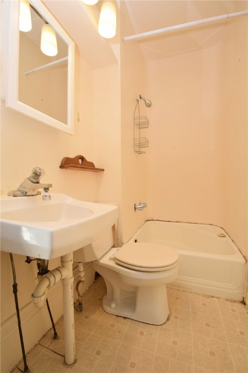 7355-Main-Webster-WI-54893-4