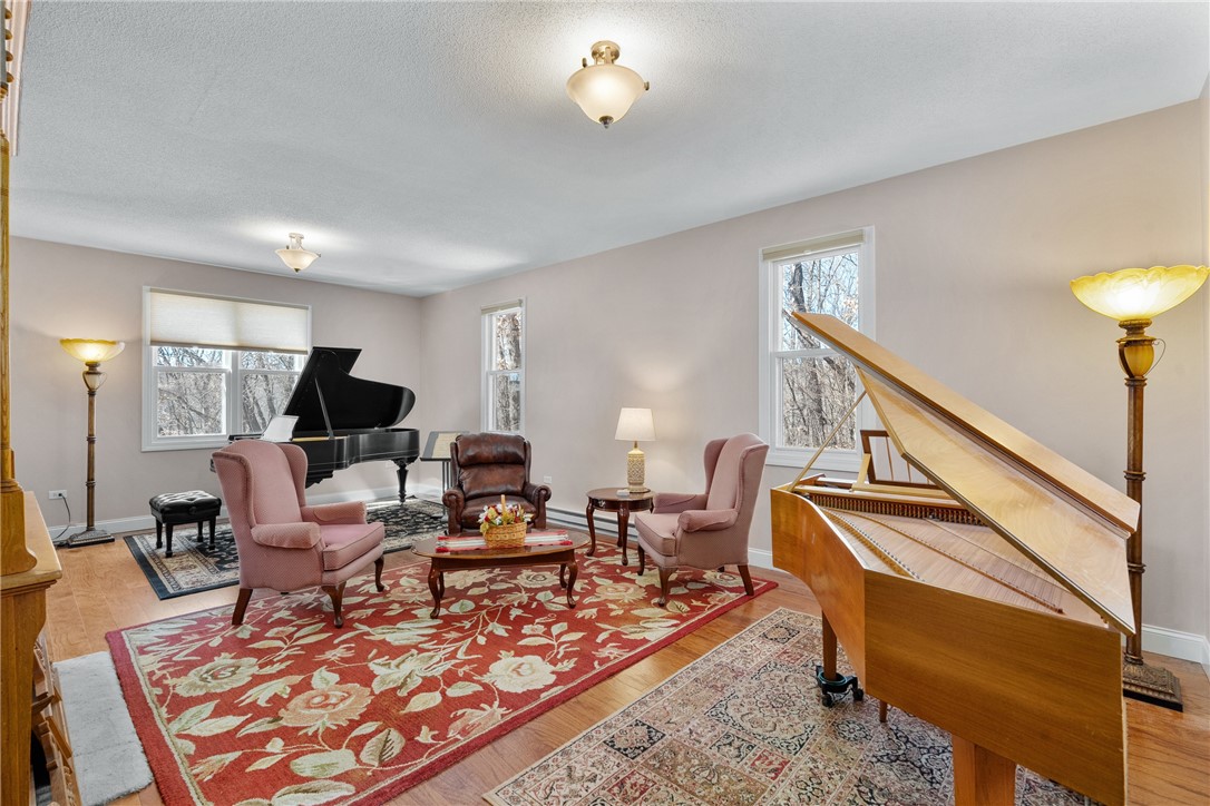 7822-Blue-Valley-Eau-Claire-WI-54703-4