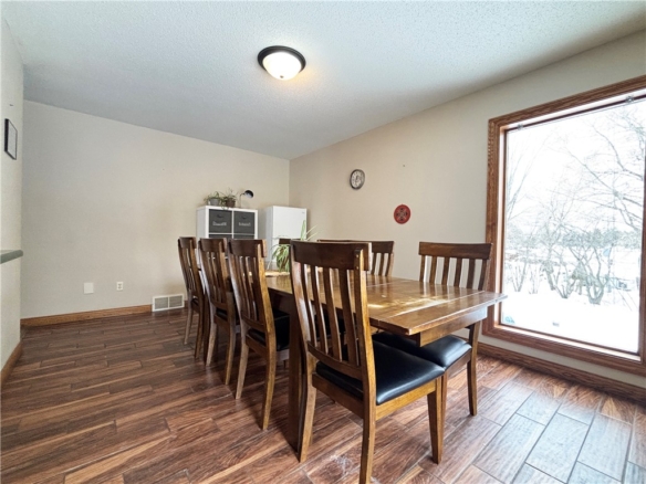 Residentialhouse for sale picture with an address of  806 29 1/2 Avenue in Barronett and a list price of 329000