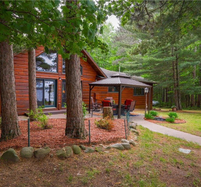 Residentialhouse for sale picture with an address of  8457 County Road K  in Hayward and a list price of 2195000