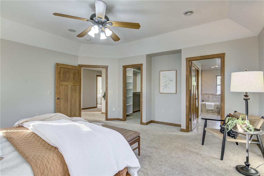 907-Sandalwood-Altoona-WI-54720-3