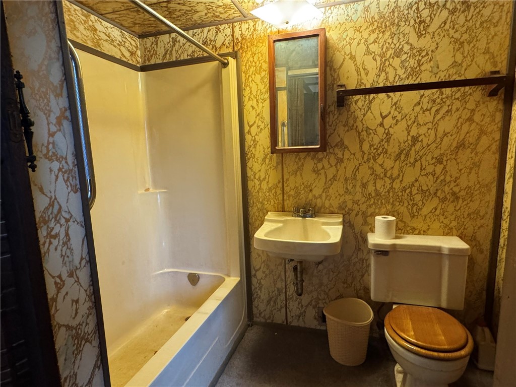 N3328-New-Knapp-Shell-Lake-WI-54871-6