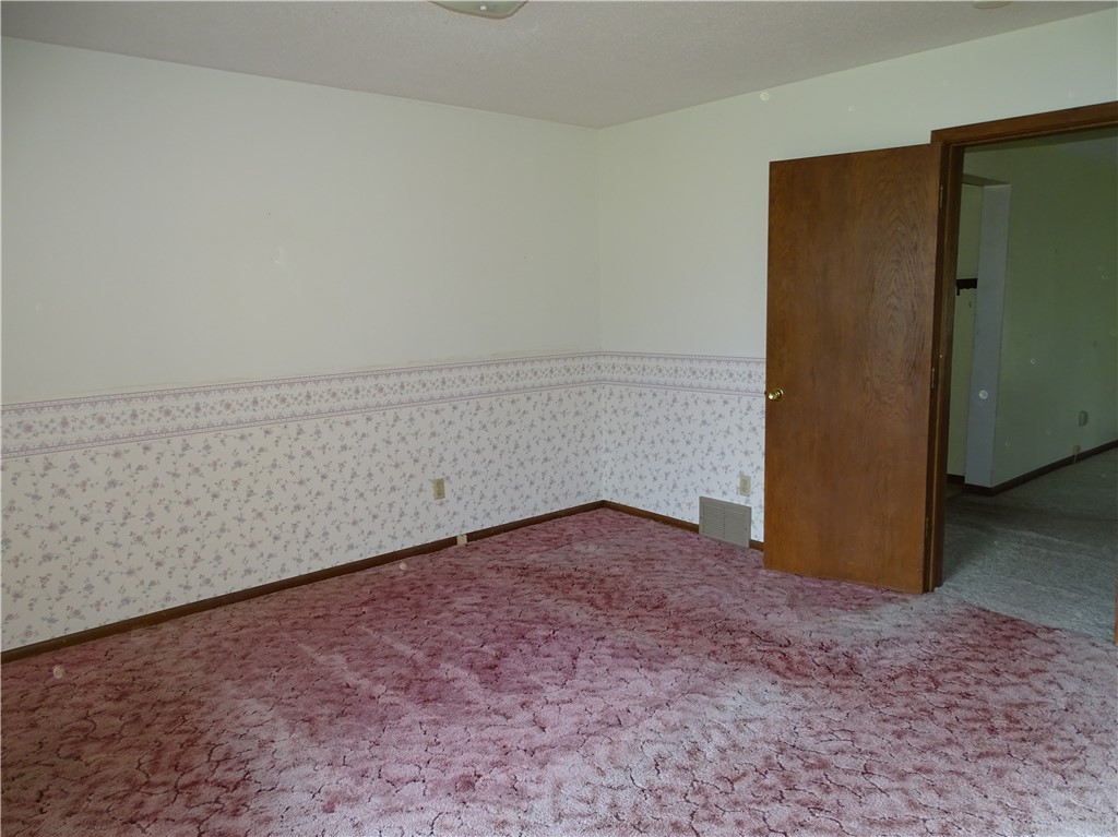 N409-County-Road-D-Eau-Galle-WI-54737-7