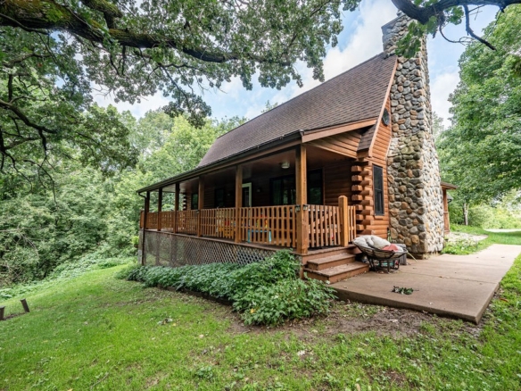 Residentialhouse for sale picture with an address of  N4848 1110th Street in Prescott and a list price of 475000