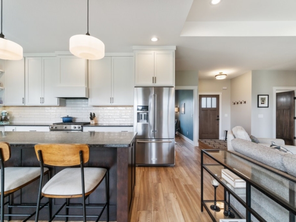 Residentialhouse for sale picture with an address of  N5134 557th Street in Menomonie and a list price of 575000