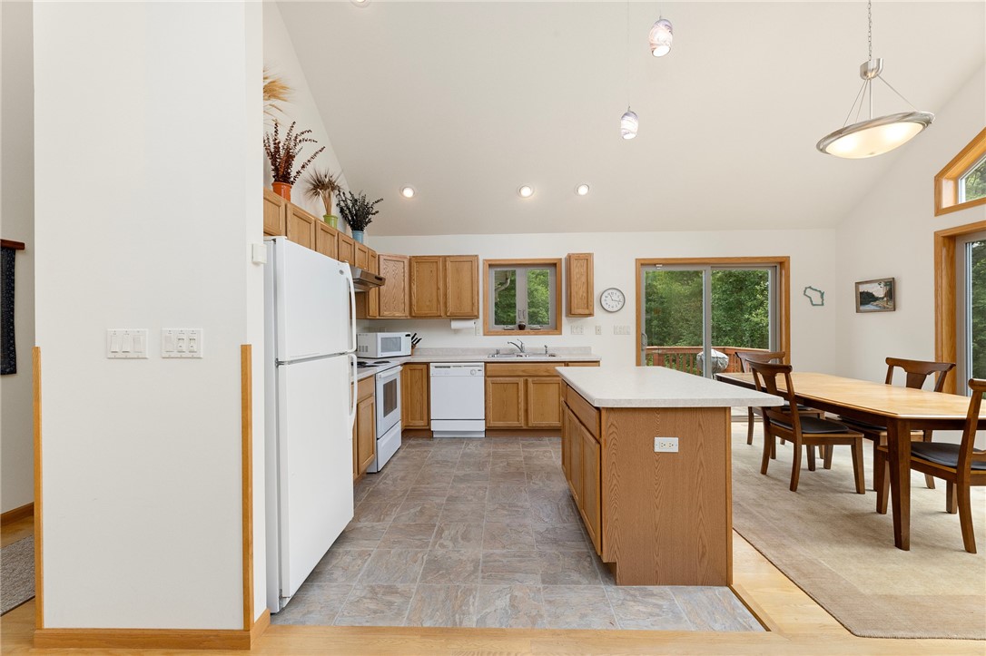 N7232-Waters-Edge-Road-Black-River-Falls-WI-54615-2