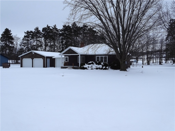 Residentialhouse for sale picture with an address of  S288 State Road 25  in Durand and a list price of 239500