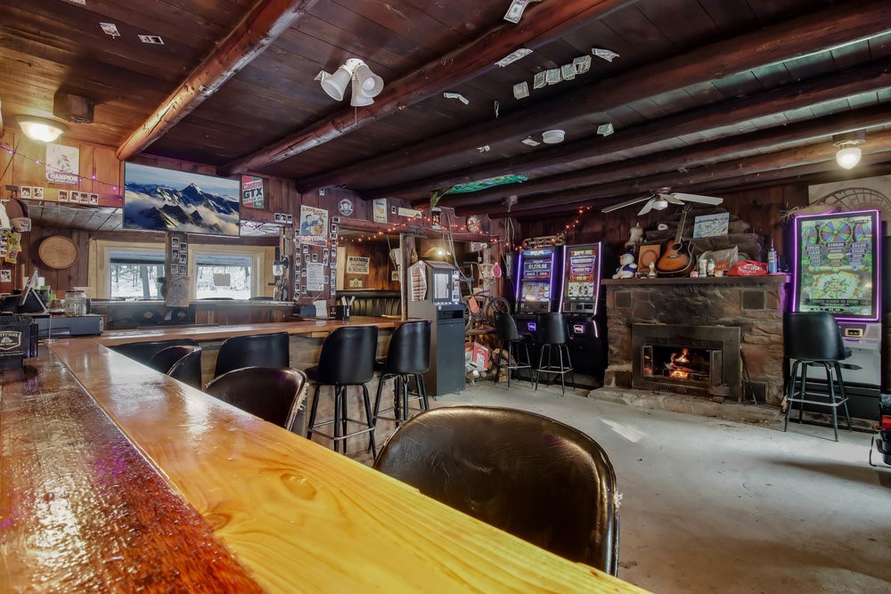 W2551-W2549-Rockford-Sarona-WI-54870-2