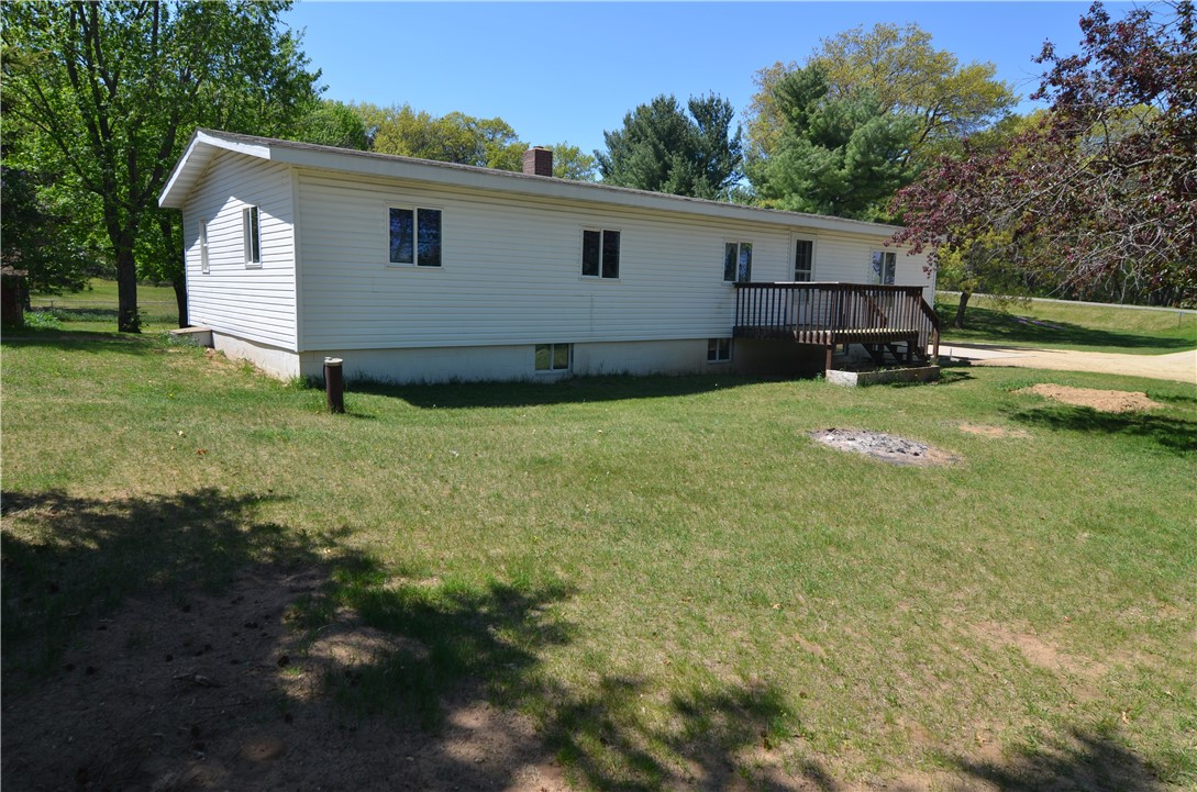 W2585-County-Road-R-Durand-WI-54736-1