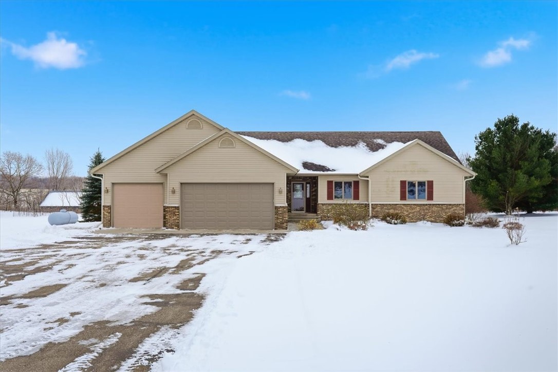 W2877 776th Avenue Spring Valley WI 54767