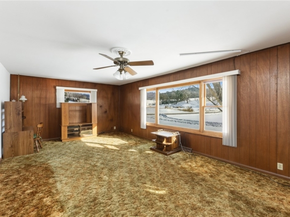 Residentialhouse for sale picture with an address of  W53 Evanger Road in Independence and a list price of 675000