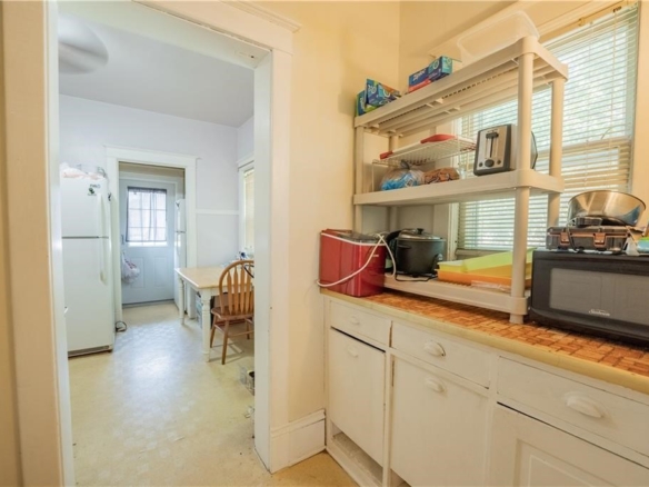 Residentialhouse for sale picture with an address of  1010 Farwell Street in Eau Claire and a list price of 450000