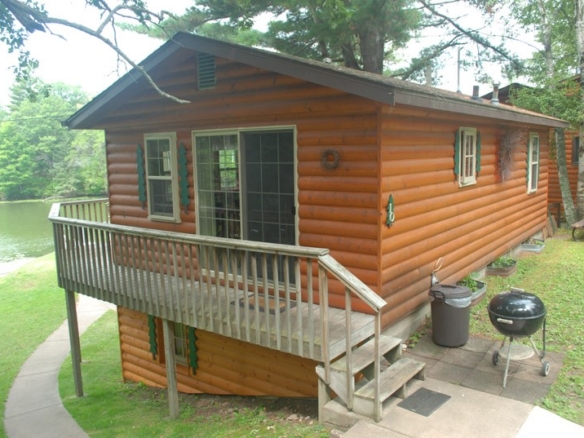 Residentialhouse for sale picture with an address of  1085 County Road F  in Birchwood and a list price of 300000