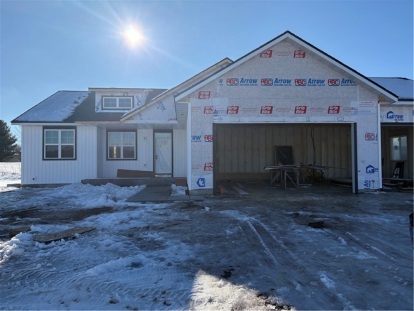 Residentialhouse for sale picture with an address of  11291 45th Avenue in Chippewa Falls and a list price of 584900