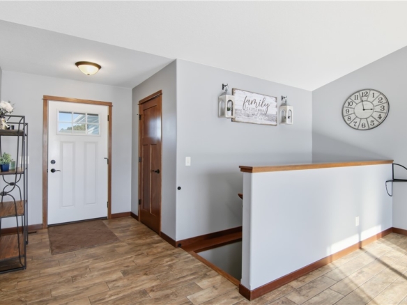 Residentialhouse for sale picture with an address of  11313 39th Avenue in Chippewa Falls and a list price of 428500