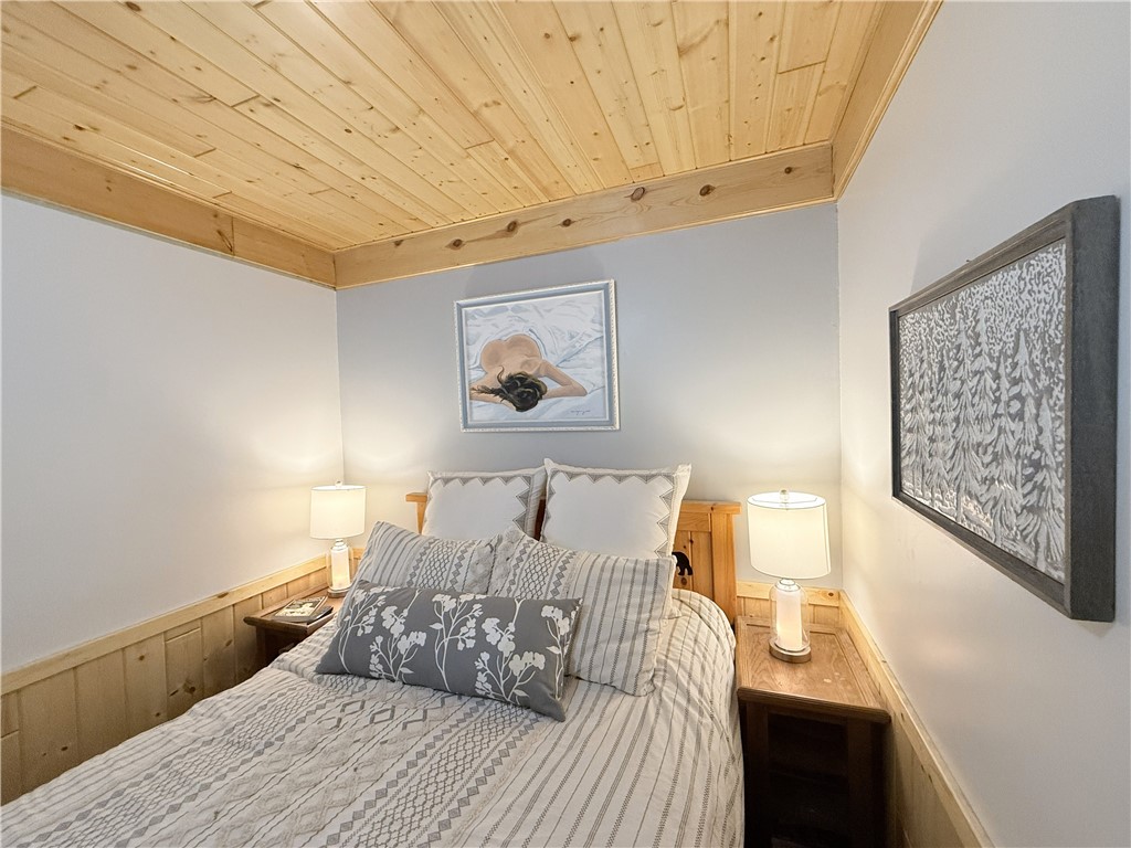 11495 W Tiger Cat Road, Hayward, WI — photo 10