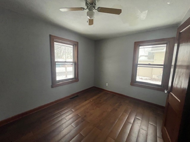 1230-Curtis-Baldwin-WI-54002-5