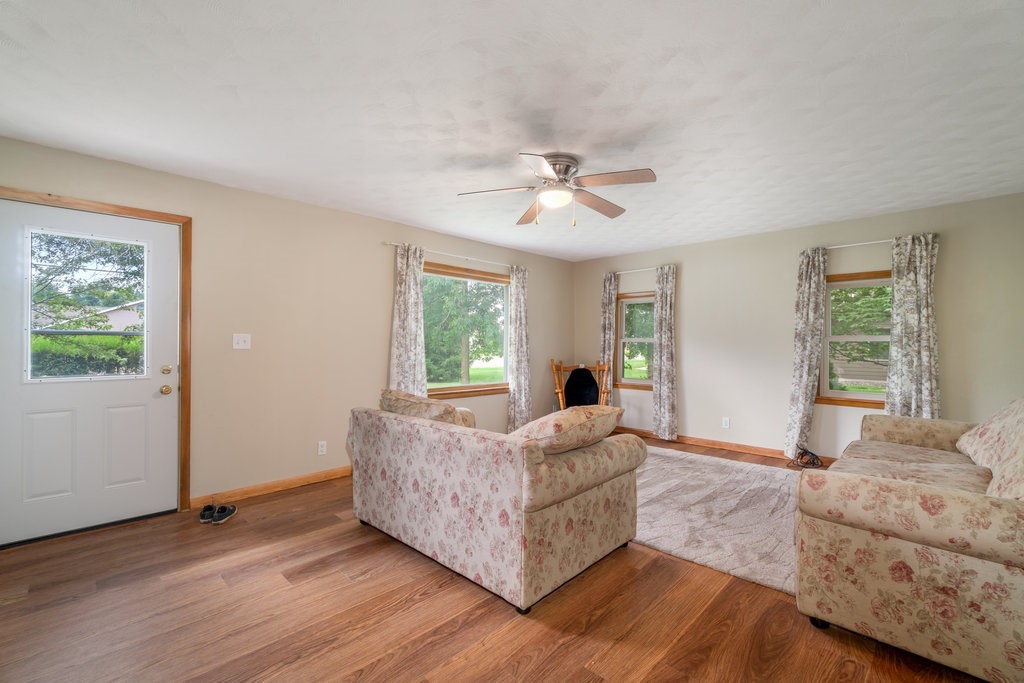 13058-40th-Chippewa-Falls-WI-54729-2