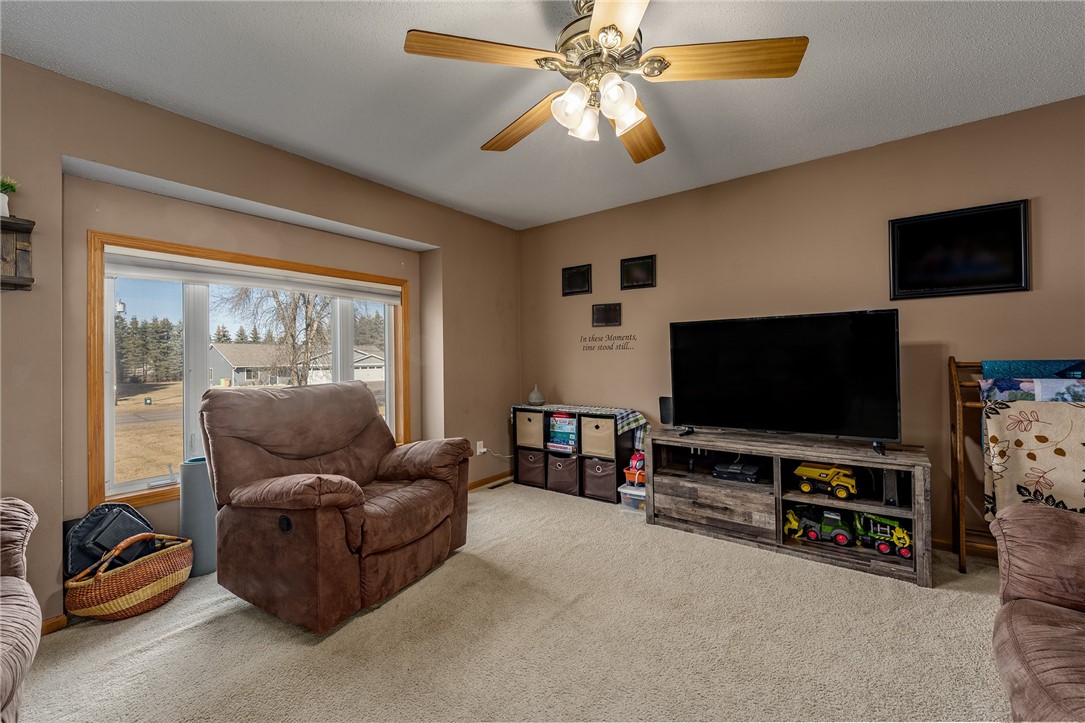 13323-40th-Chippewa-Falls-WI-54729-2