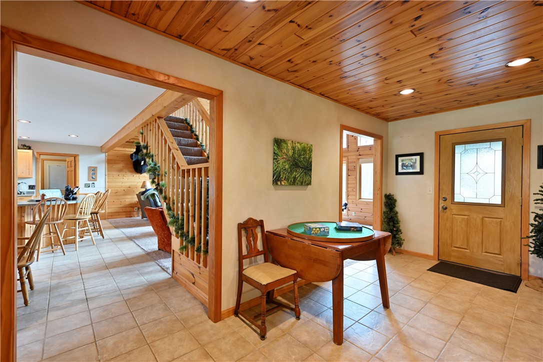 13672-Short-Gordon-WI-54838-6