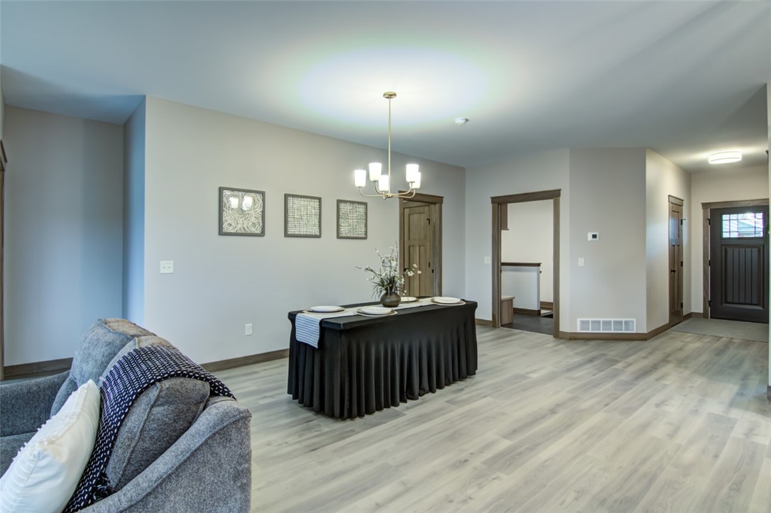 1372-Pebble-Beach-Altoona-WI-54720-5