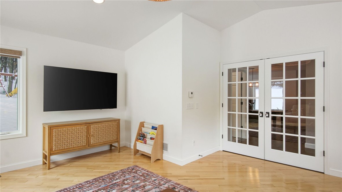 139-Canterbury-Eau-Claire-WI-54701-5