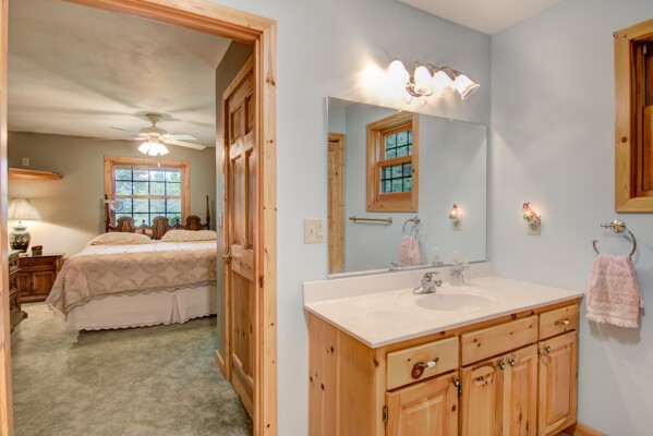 141-18-12-Dallas-WI-54733-4