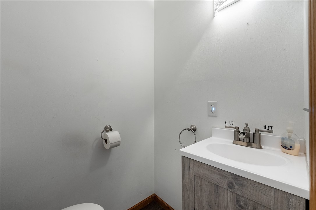 1421-Loffler-Chippewa-Falls-WI-54729-1