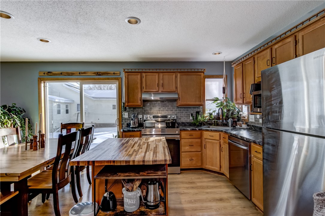 1517-Clairemont-Eau-Claire-WI-54701-1