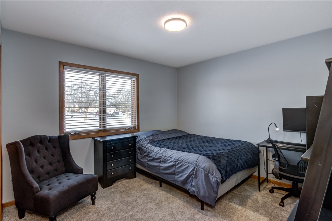 1517-Clairemont-Eau-Claire-WI-54701-3