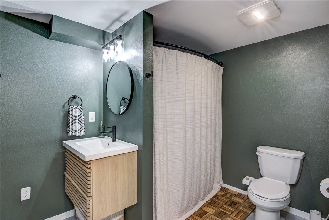 1517-Clairemont-Eau-Claire-WI-54701-4