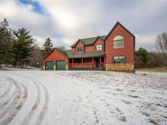 Residentialhouse for sale picture with an address of  159 17 3/4-18 1/2 Street in Dallas and a list price of 1175000