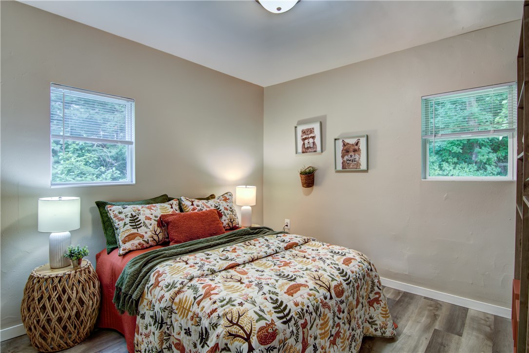 1612-11th-Eau-Claire-WI-54703-3