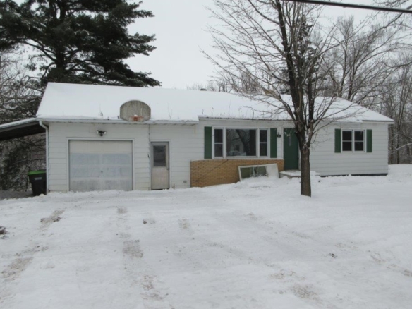 Residentialhouse for sale picture with an address of  16588 County Highway J  in Chippewa Falls and a list price of 125000