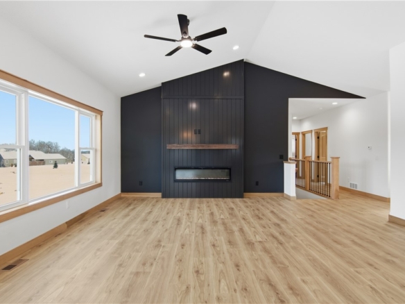 Residentialhouse for sale picture with an address of  18044 22nd Avenue in Chippewa Falls and a list price of 545000