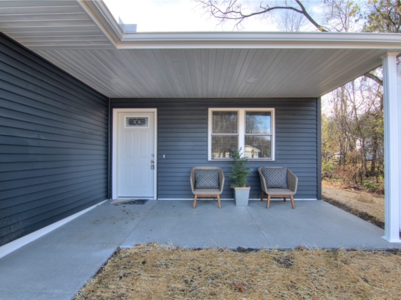 Residentialhouse for sale picture with an address of  1808 Dorret Road in Eau Claire and a list price of 319900