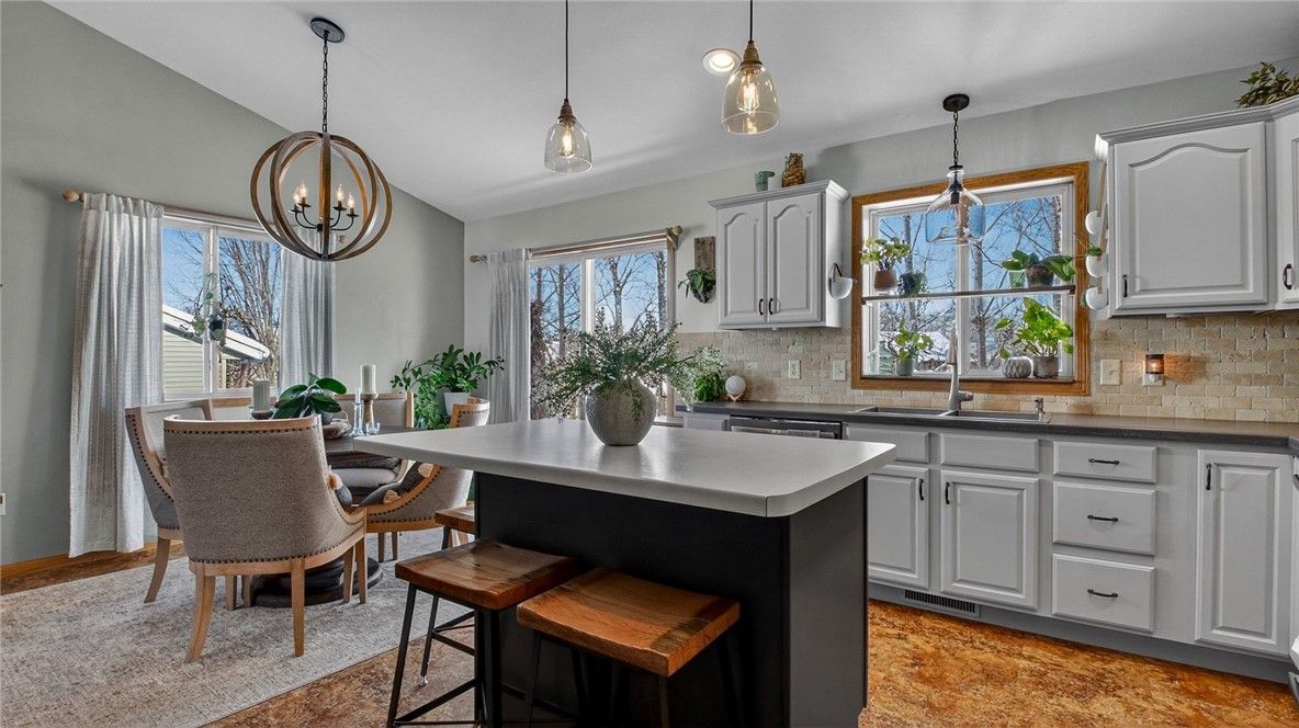 1821 Dorret Road Eau Claire WI 54703