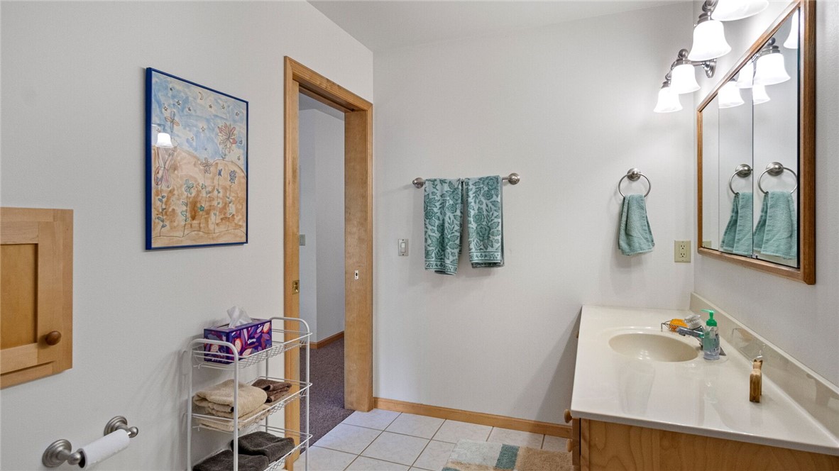 18753-67th-Chippewa-Falls-WI-54729-5