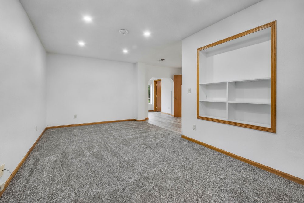 19-Gates-Rice-Lake-WI-54868-3