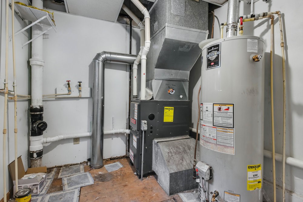 19-Gates-Rice-Lake-WI-54868-8