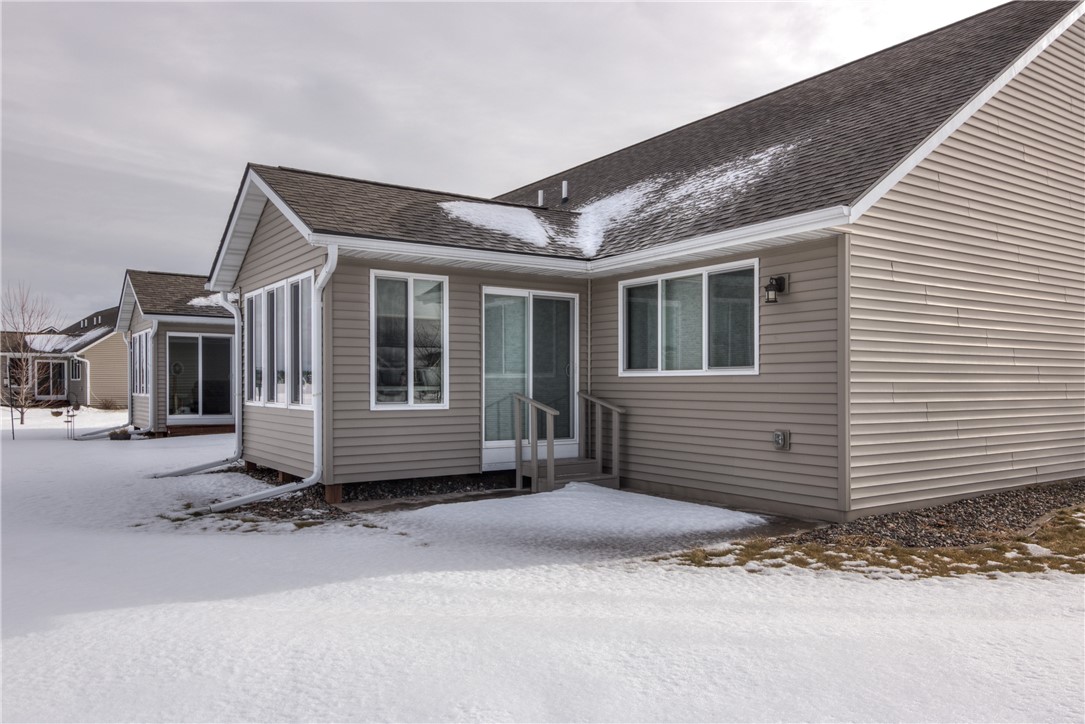 20130-62nd-Chippewa-Falls-WI-54729-7