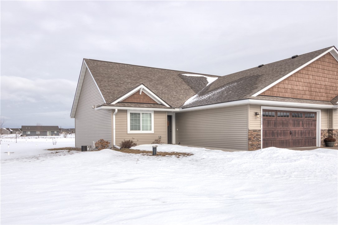 20130-62nd-Chippewa-Falls-WI-54729-8